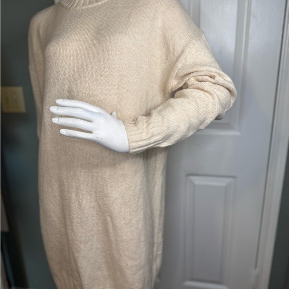Abound NWT Heather Beige Mini Sweater Dress Women Size Large. - Picture 2 of 10